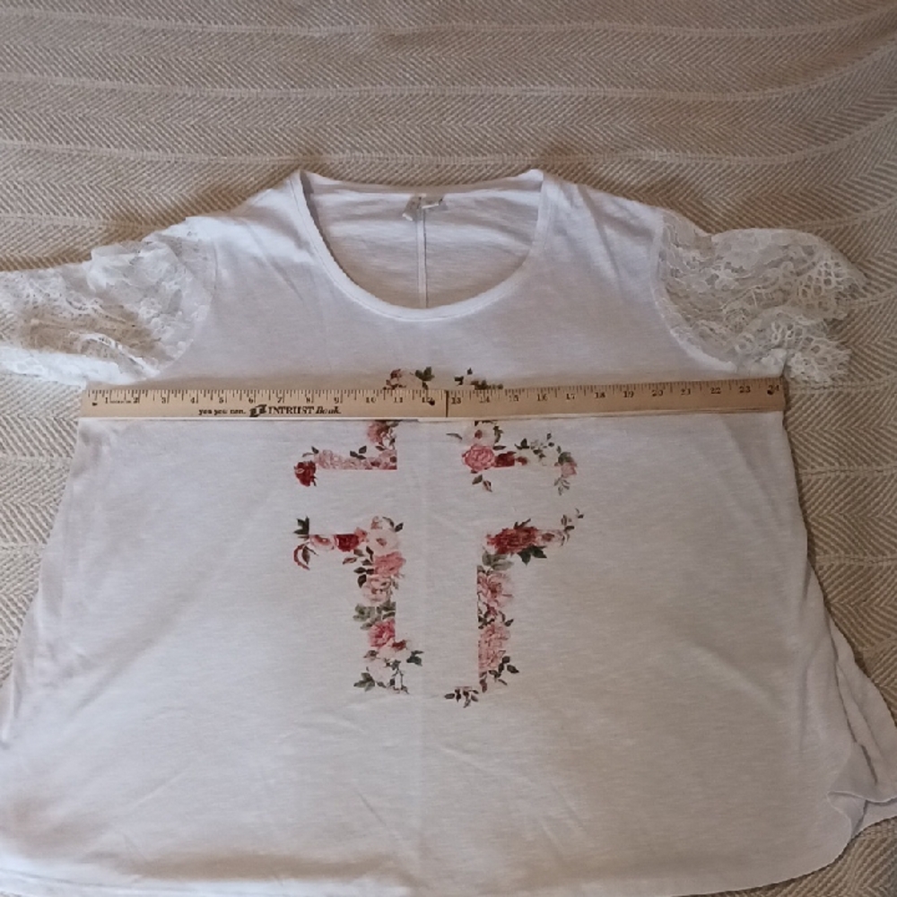 White and Pink Lace Detail Short Sleeve Tee